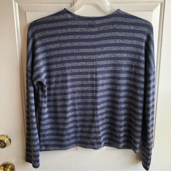 🌟 3/$15 Lucky brand long sleeve striped top with one chest pocket size XS - Picture 2 of 4